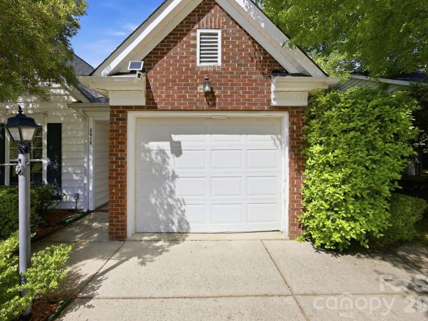 8616 Mineral Ridge Way, Charlotte, NC 28269.  MLS# CAR4377358, YatesRealty ID 17788. 