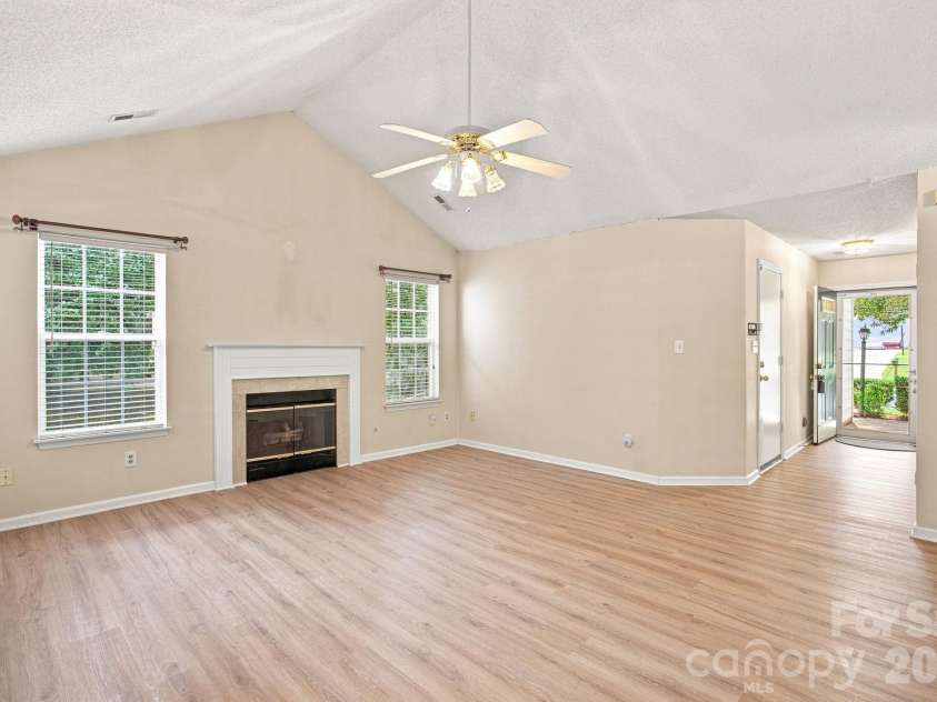 8616 Mineral Ridge Way, Charlotte, NC 28269.  MLS# CAR4377358, YatesRealty ID 17788. 