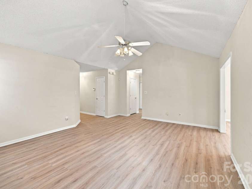 8616 Mineral Ridge Way, Charlotte, NC 28269.  MLS# CAR4377358, YatesRealty ID 17788. 