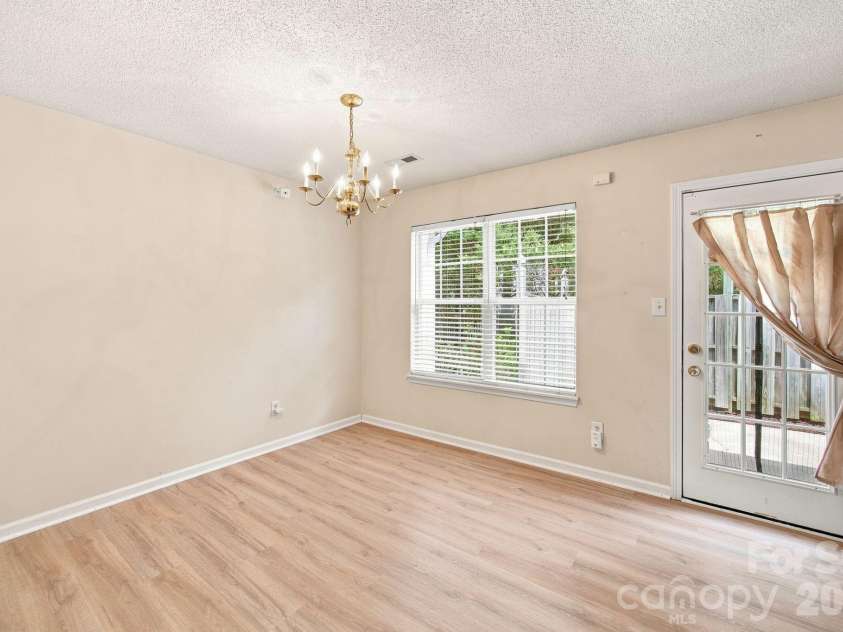 8616 Mineral Ridge Way, Charlotte, NC 28269.  MLS# CAR4377358, YatesRealty ID 17788. 