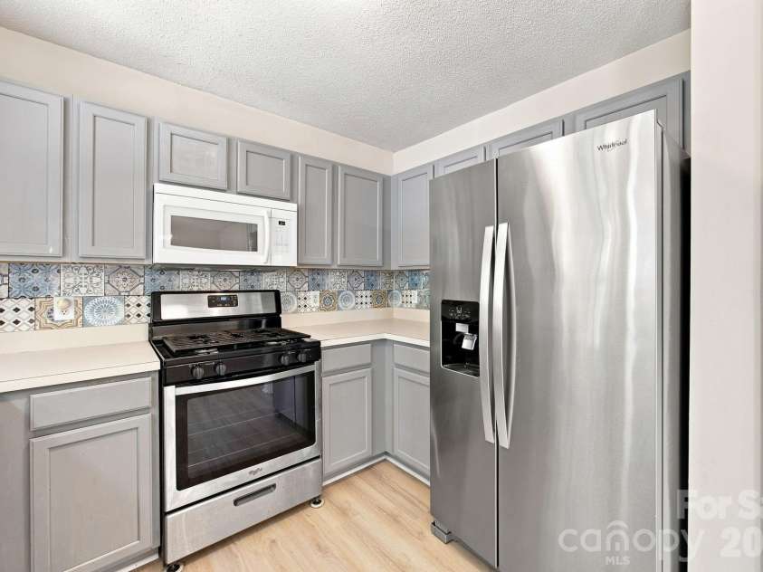 8616 Mineral Ridge Way, Charlotte, NC 28269.  MLS# CAR4377358, YatesRealty ID 17788. 