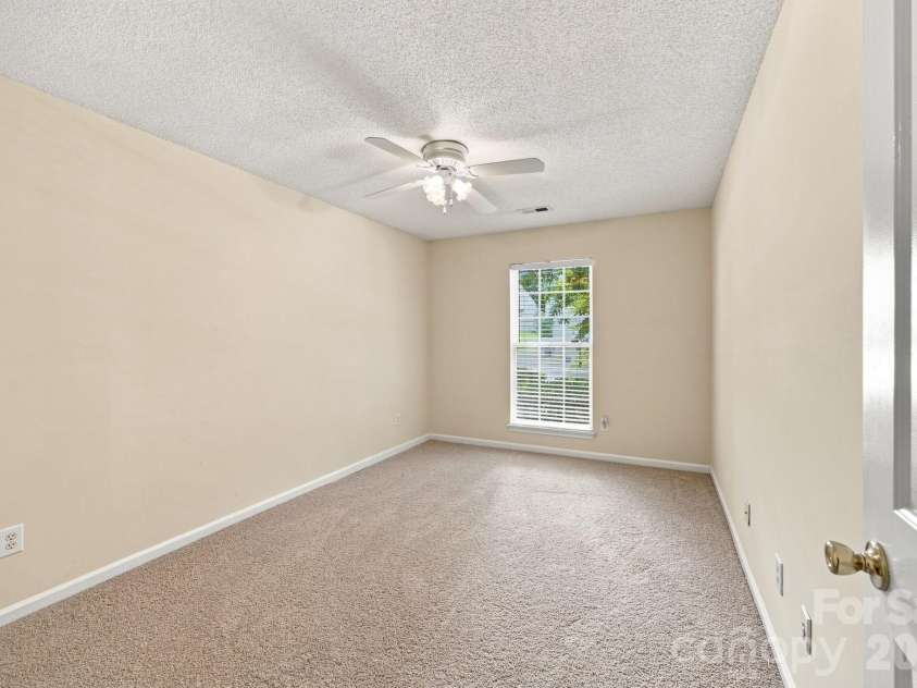 8616 Mineral Ridge Way, Charlotte, NC 28269.  MLS# CAR4377358, YatesRealty ID 17788. 