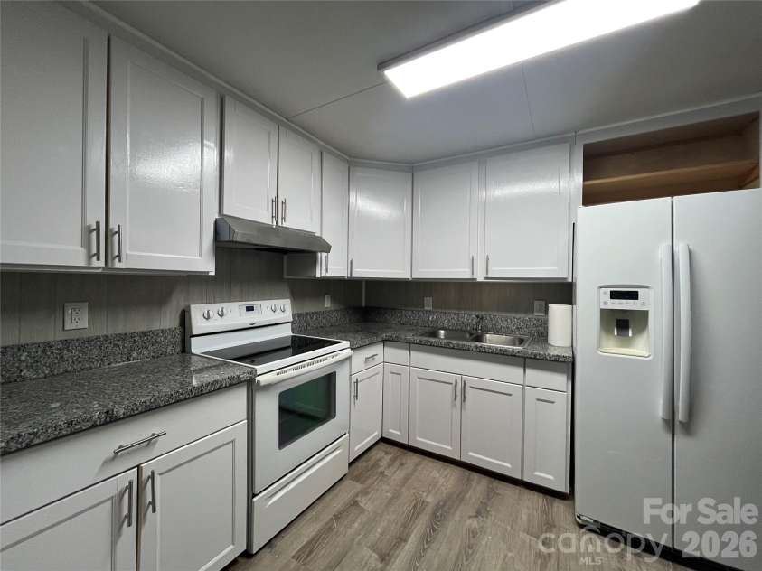4723 Linden Street, Columbia, SC 29203.  MLS# CAR4376561, YatesRealty ID 17789. 