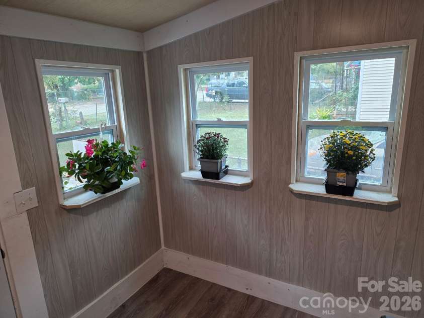 4723 Linden Street, Columbia, SC 29203.  MLS# CAR4376561, YatesRealty ID 17789. 