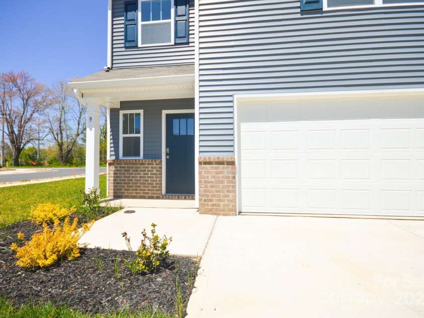 25 Caroline Valley Lane, Hendersonville, NC 28792.  MLS# CAR4321965, YatesRealty ID 1779. Photos are representative