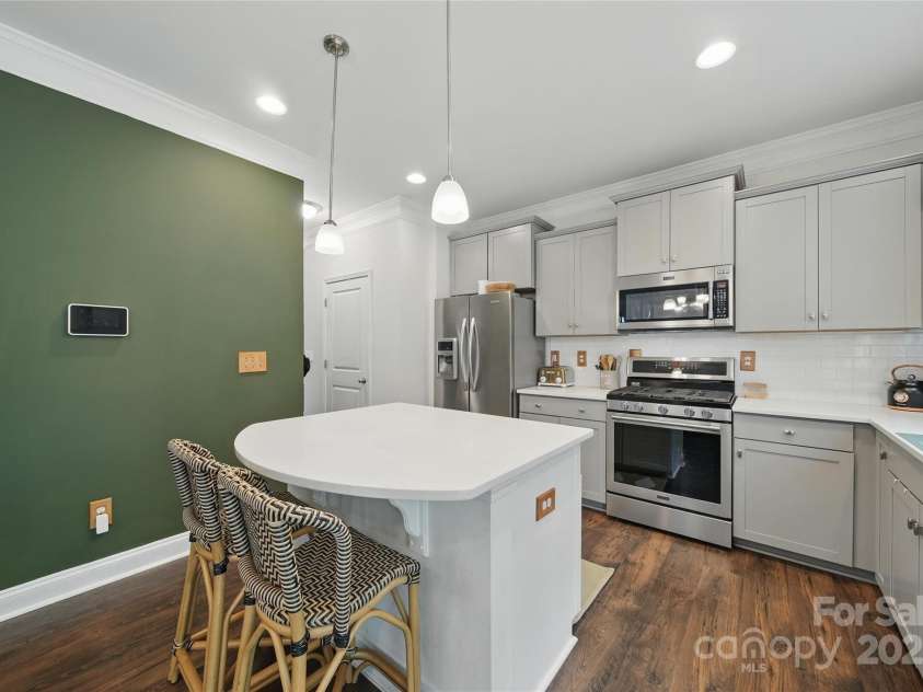 2034 Houle Lane, Charlotte, NC 28214.  MLS# CAR4268029, YatesRealty ID 17790. 