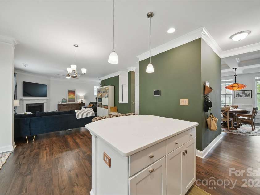 2034 Houle Lane, Charlotte, NC 28214.  MLS# CAR4268029, YatesRealty ID 17790. 