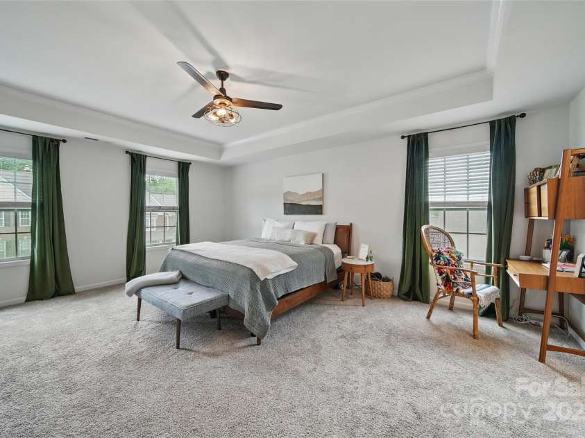 2034 Houle Lane, Charlotte, NC 28214.  MLS# CAR4268029, YatesRealty ID 17790. 