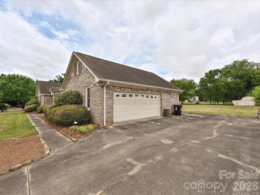 4165 Wrangler Drive, Concord, NC 28027.  MLS# CAR4377327, YatesRealty ID 17790. 
