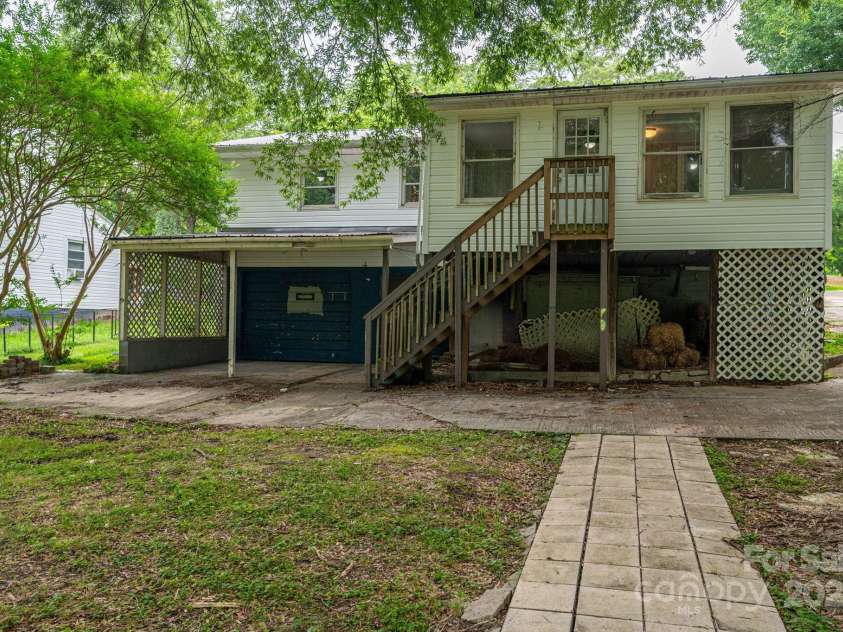 535 Norman Fair Avenue, Lincolnton, NC 28092.  MLS# CAR4266150, YatesRealty ID 17793. Parking and Back steps