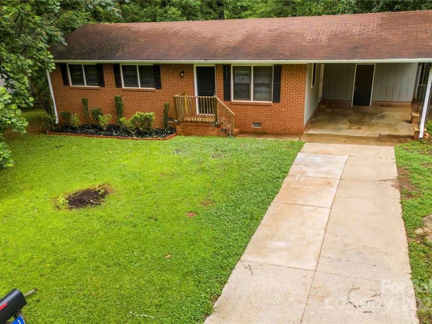 1156 Westover Circle, Rock Hill, SC 29732.  MLS# CAR4267886, YatesRealty ID 17794. 