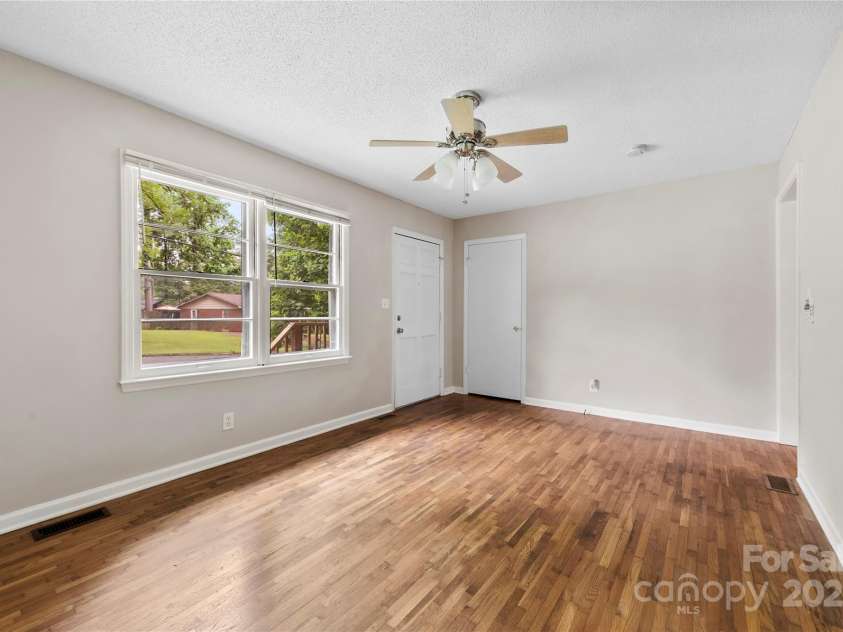 1156 Westover Circle, Rock Hill, SC 29732.  MLS# CAR4267886, YatesRealty ID 17794. 