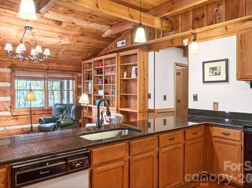 32 Seldom Home Drive, Black Mountain, NC 28711.  MLS# CAR4362440, YatesRealty ID 17794. 