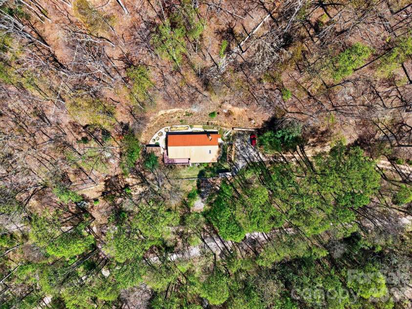 32 Seldom Home Drive, Black Mountain, NC 28711.  MLS# CAR4362440, YatesRealty ID 17794. 
