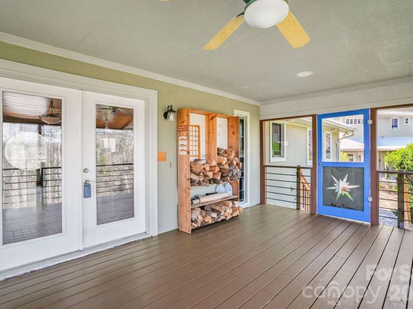 310 Burr Ridge, Marshall, NC 28753.  MLS# CAR4365962, YatesRealty ID 17797. 