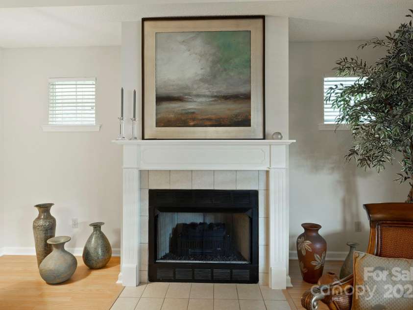 44 Gray Wolf Lane, Hendersonville, NC 28792.  MLS# CAR4289137, YatesRealty ID 17798. 