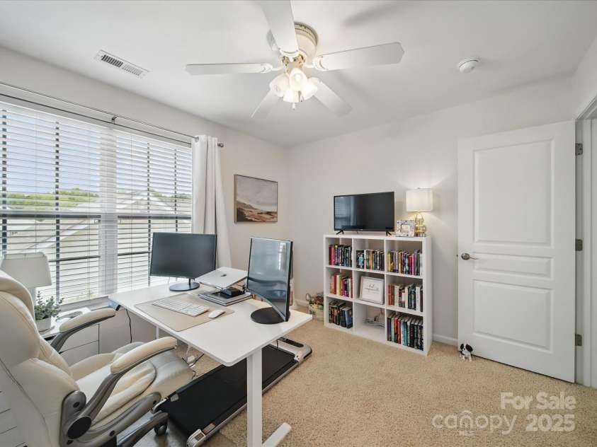 1061 Woodglen Lane, Matthews, NC 28104.  MLS# CAR4265056, YatesRealty ID 17799. 