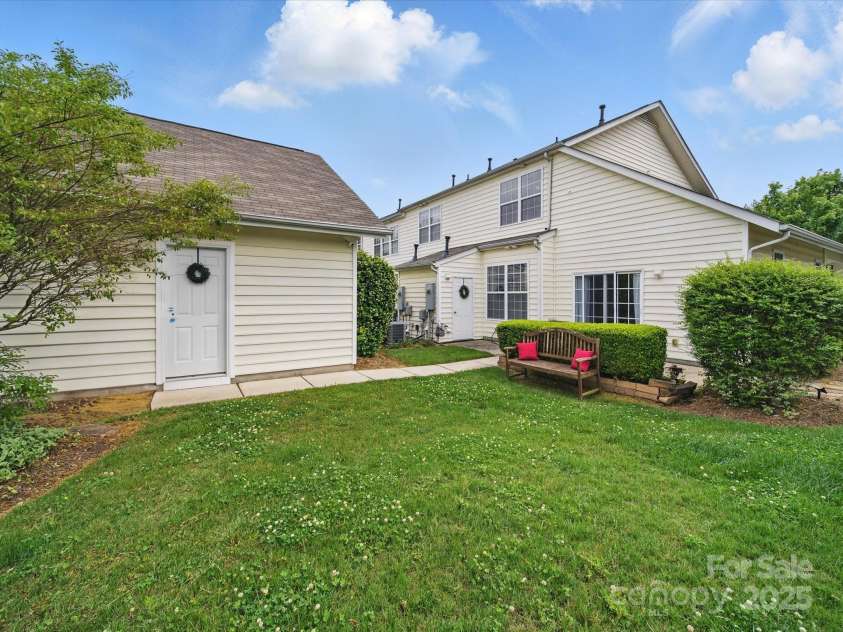 1061 Woodglen Lane, Matthews, NC 28104.  MLS# CAR4265056, YatesRealty ID 17799. 