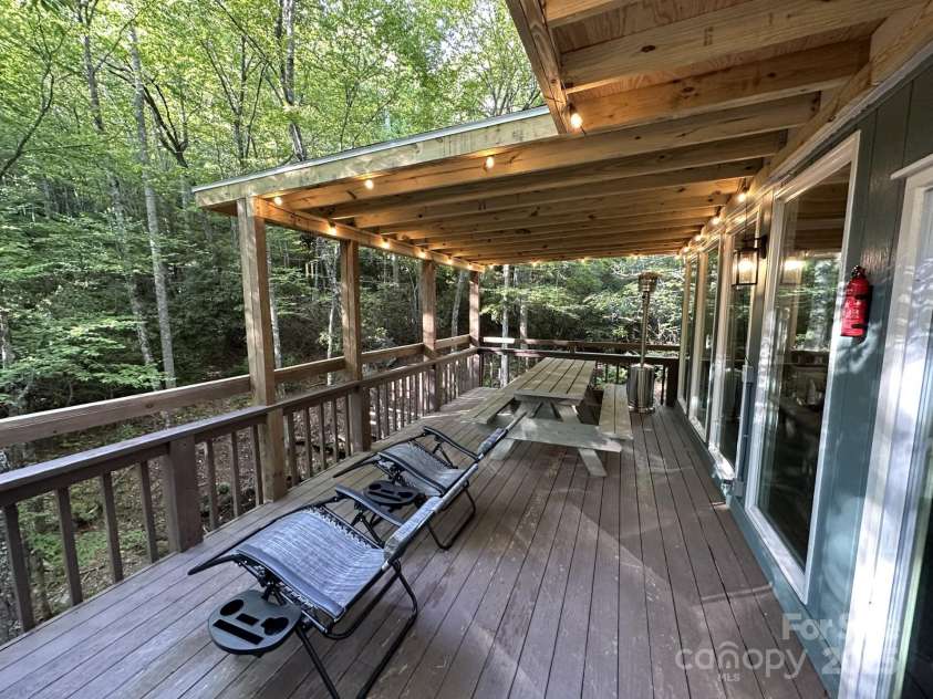 630 Shumont Road, Black Mountain, NC 28711.  MLS# CAR4269091, YatesRealty ID 178. 