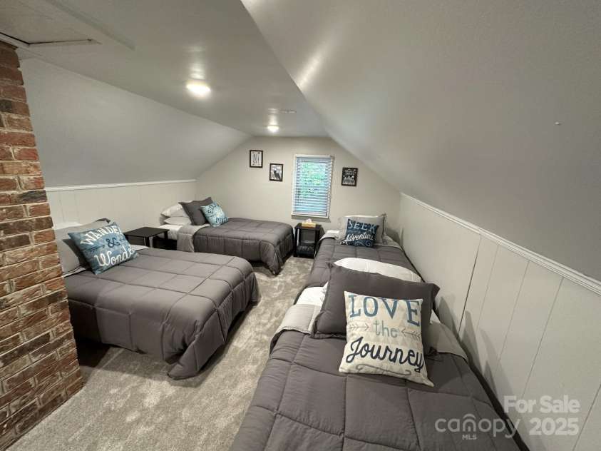 630 Shumont Road, Black Mountain, NC 28711.  MLS# CAR4269091, YatesRealty ID 178. 