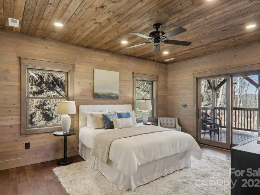 102 Iga Trail, Maggie Valley, NC 28751.  MLS# CAR4331982, YatesRealty ID 1780. 