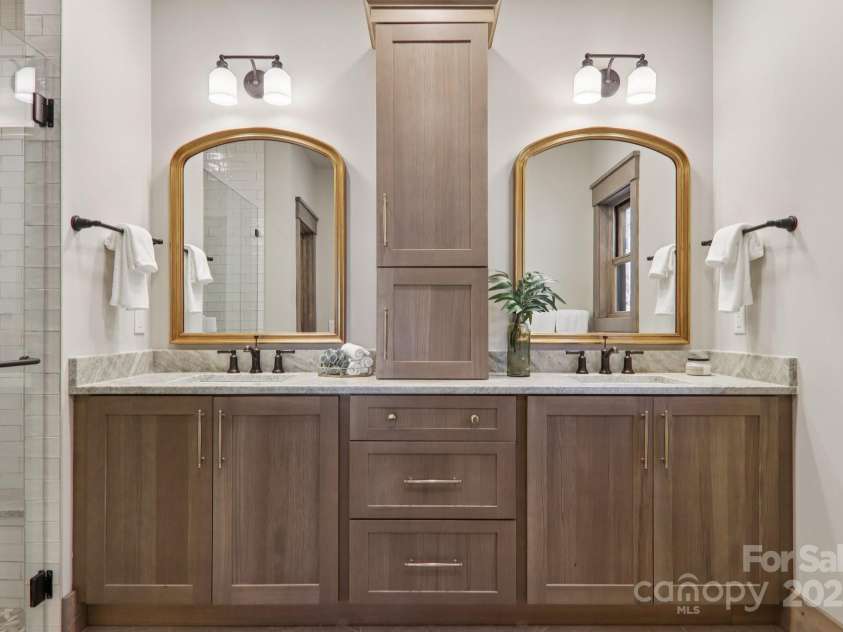 102 Iga Trail, Maggie Valley, NC 28751.  MLS# CAR4331982, YatesRealty ID 1780. 