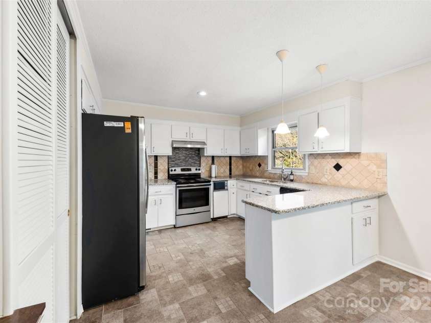 1012 Woodlark Court, Gastonia, NC 28056.  MLS# CAR4246921, YatesRealty ID 17800. 