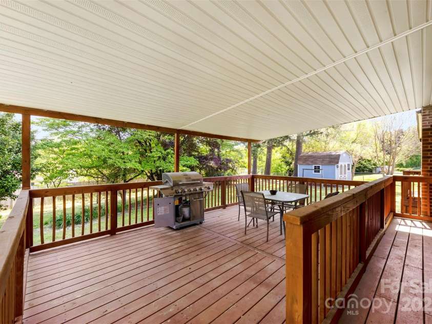 1012 Woodlark Court, Gastonia, NC 28056.  MLS# CAR4246921, YatesRealty ID 17800. 