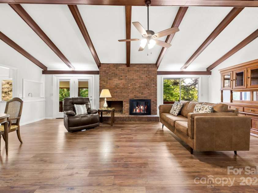 1012 Woodlark Court, Gastonia, NC 28056.  MLS# CAR4246921, YatesRealty ID 17800. Great Room