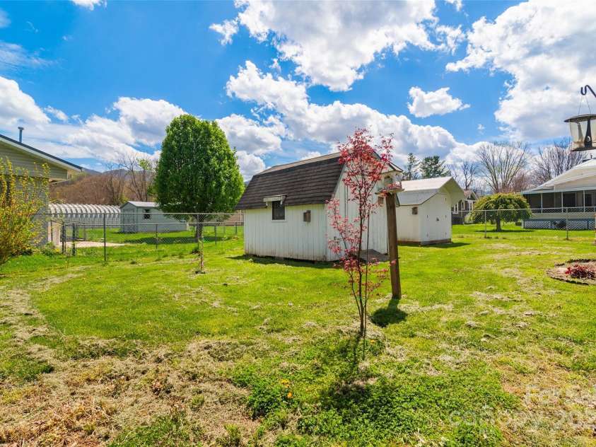 641 Camelot Drive, Waynesville, NC 28786.  MLS# CAR4244249, YatesRealty ID 17801. 