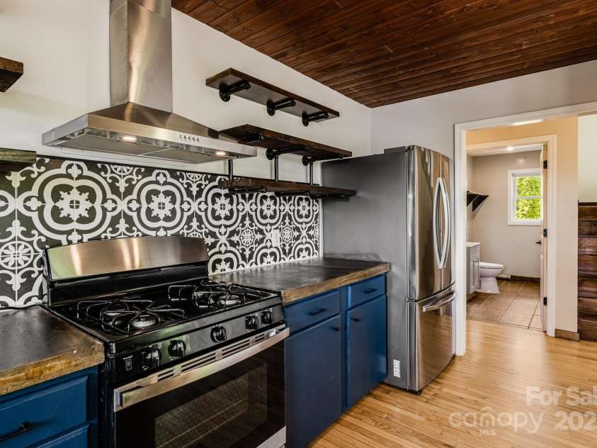 2521 Double Island Road, Green Mountain, NC 28740.  MLS# CAR4252012, YatesRealty ID 17802. 