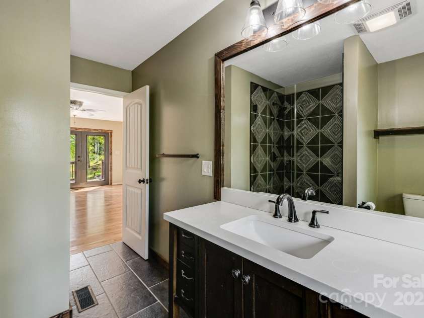 2521 Double Island Road, Green Mountain, NC 28740.  MLS# CAR4252012, YatesRealty ID 17802. 