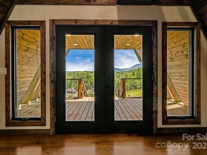 2521 Double Island Road, Green Mountain, NC 28740.  MLS# CAR4252012, YatesRealty ID 17802. 