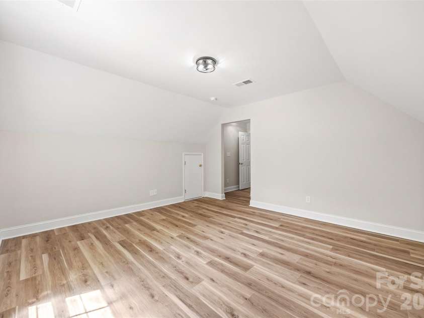 7520 Carmel Road, Charlotte, NC 28226.  MLS# CAR4372217, YatesRealty ID 17802. 