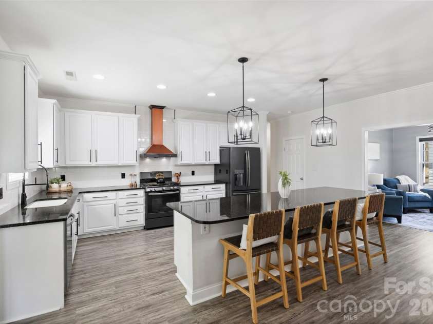 2500 Grayson Parkway, Monroe, NC 28110.  MLS# CAR4373636, YatesRealty ID 17804. 