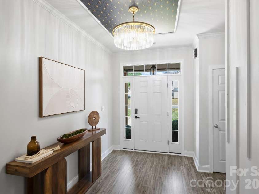 2500 Grayson Parkway, Monroe, NC 28110.  MLS# CAR4373636, YatesRealty ID 17804. Foyer
