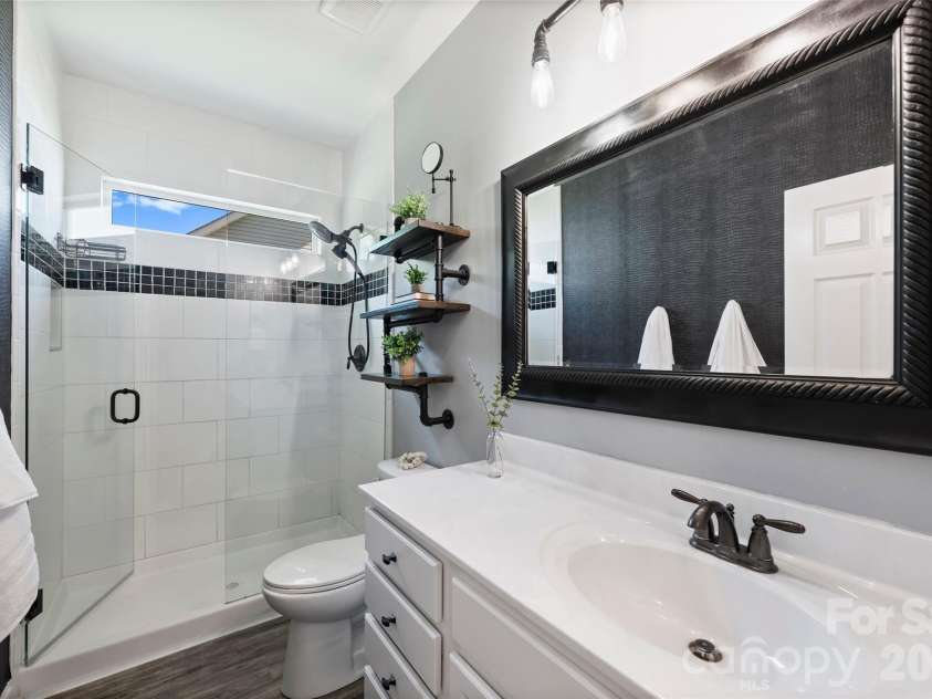 2500 Grayson Parkway, Monroe, NC 28110.  MLS# CAR4373636, YatesRealty ID 17804. Full Bathroom