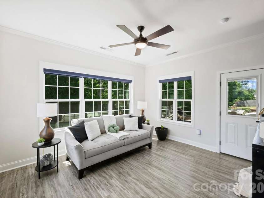 2500 Grayson Parkway, Monroe, NC 28110.  MLS# CAR4373636, YatesRealty ID 17804. Great Room | Sunroom