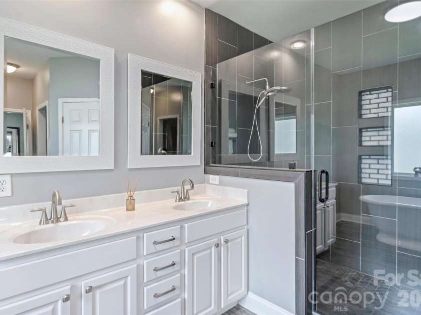 2500 Grayson Parkway, Monroe, NC 28110.  MLS# CAR4373636, YatesRealty ID 17804. Primary Bathroom 