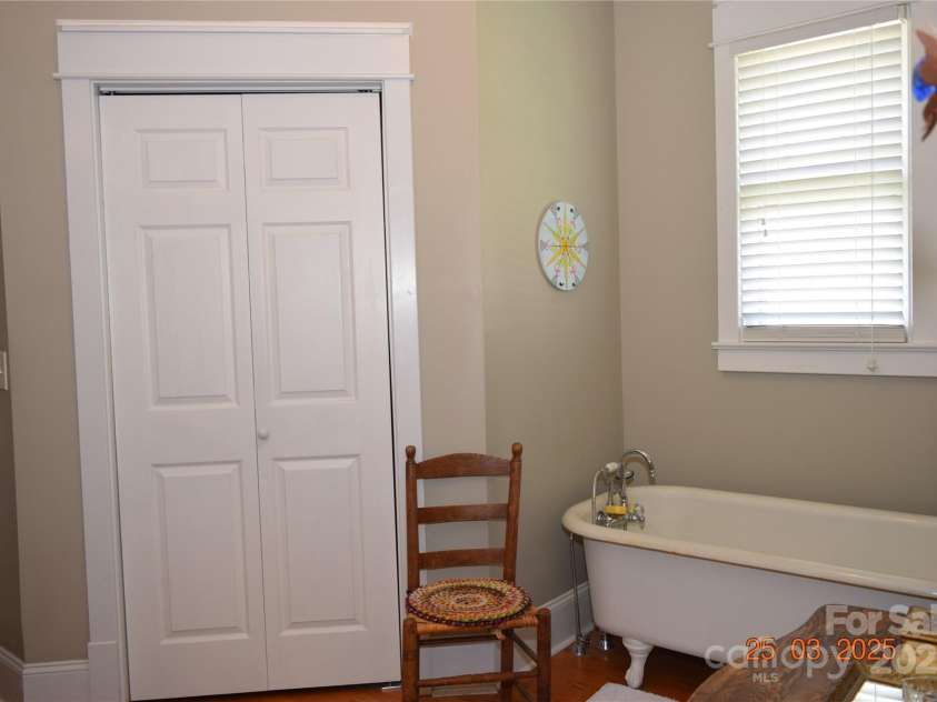 421 Mitchell Avenue, Salisbury, NC 28144.  MLS# CAR4238156, YatesRealty ID 17804. 