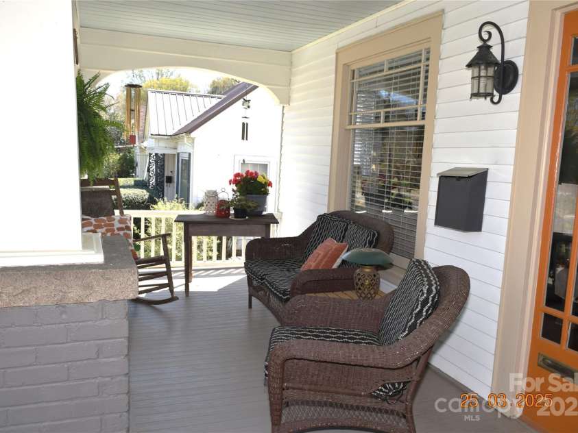 421 Mitchell Avenue, Salisbury, NC 28144.  MLS# CAR4238156, YatesRealty ID 17804. 