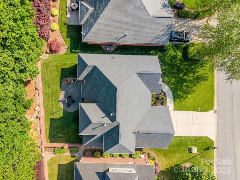 4004 Saint Andrews Court, Cramerton, NC 28032.  MLS# CAR4265985, YatesRealty ID 17805. 