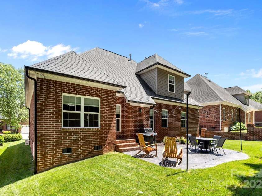 4004 Saint Andrews Court, Cramerton, NC 28032.  MLS# CAR4265985, YatesRealty ID 17805. Full yard 6-zone irrigation system