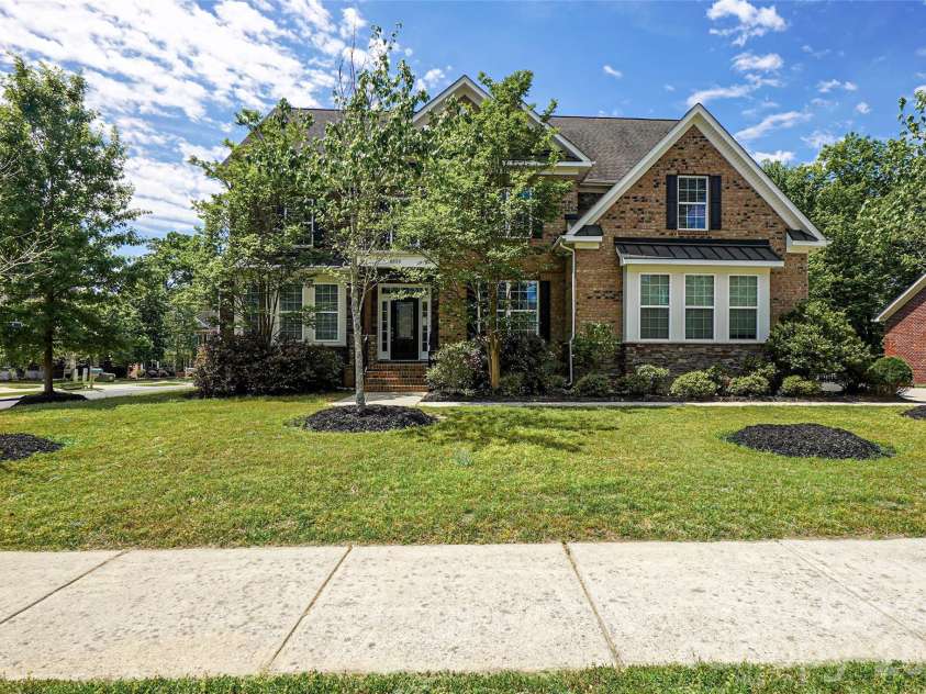 4008 Oxford Mill Road, Waxhaw, NC 28173.  MLS# CAR4371510, YatesRealty ID 17806. 