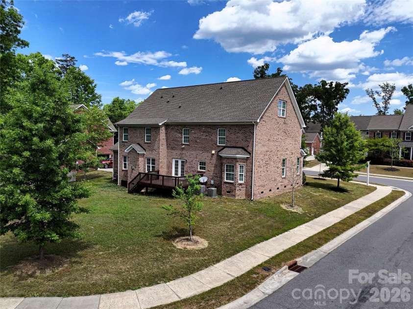 4008 Oxford Mill Road, Waxhaw, NC 28173.  MLS# CAR4371510, YatesRealty ID 17806. 