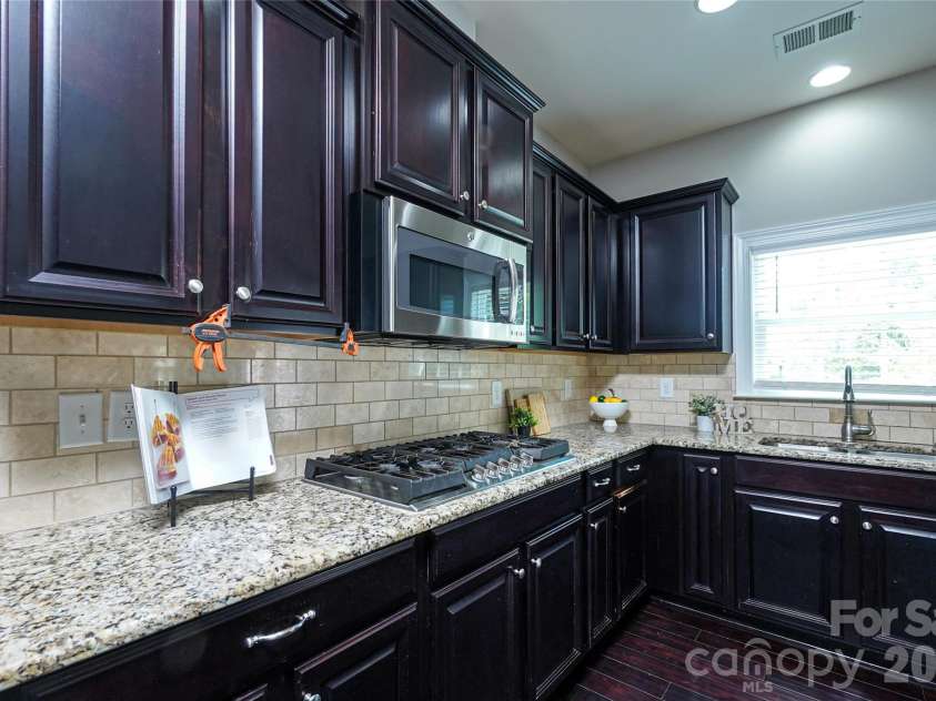 4008 Oxford Mill Road, Waxhaw, NC 28173.  MLS# CAR4371510, YatesRealty ID 17806. 