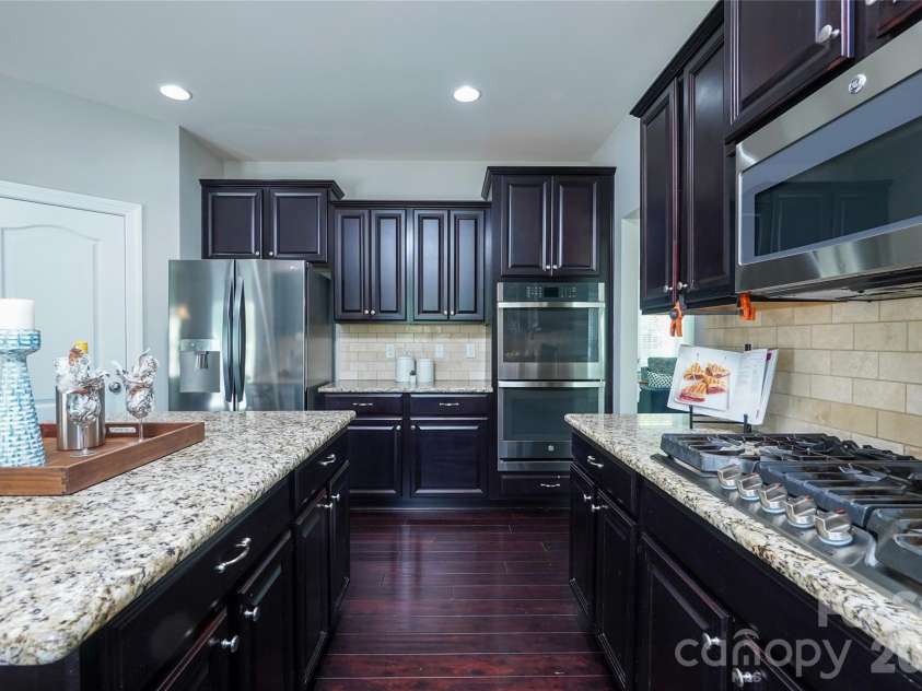 4008 Oxford Mill Road, Waxhaw, NC 28173.  MLS# CAR4371510, YatesRealty ID 17806. 