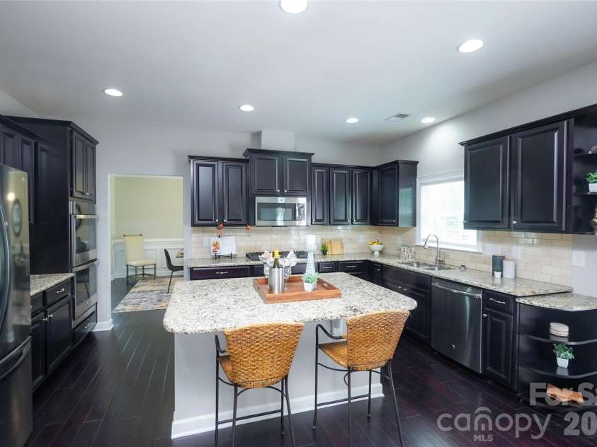 4008 Oxford Mill Road, Waxhaw, NC 28173.  MLS# CAR4371510, YatesRealty ID 17806. 