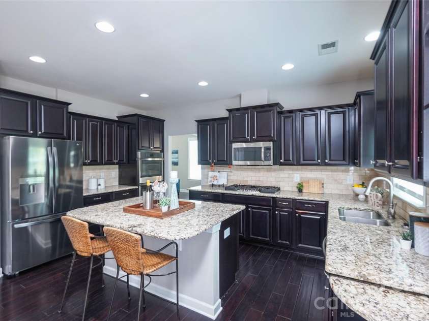 4008 Oxford Mill Road, Waxhaw, NC 28173.  MLS# CAR4371510, YatesRealty ID 17806. 