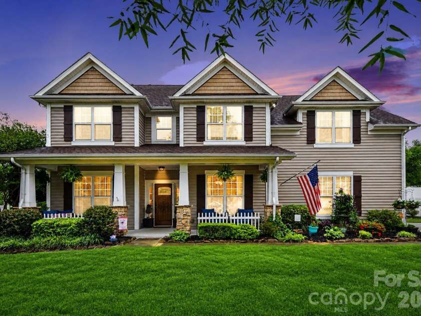 1000 Semmes Lane, Indian Trail, NC 28079.  MLS# CAR4369972, YatesRealty ID 17808. 